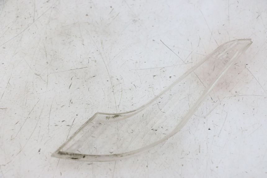 photo de DELANTERO DERECHO LENTE INTERMITENTE PEUGEOT VIVACITY NEW 2T 50 (2008 - 2017) - Primer plano técnico