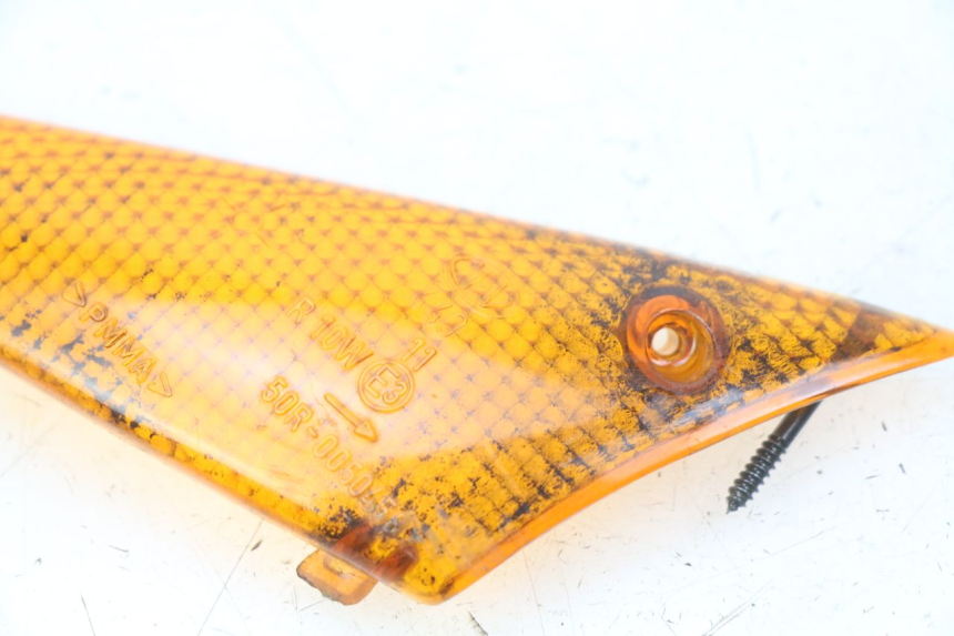 photo de CUBIERTA DEL INTERMITENTE DELANTERO IZQUIERDO PEUGEOT BUXY 50 (1993 - 1998) - Zoom estado de uso