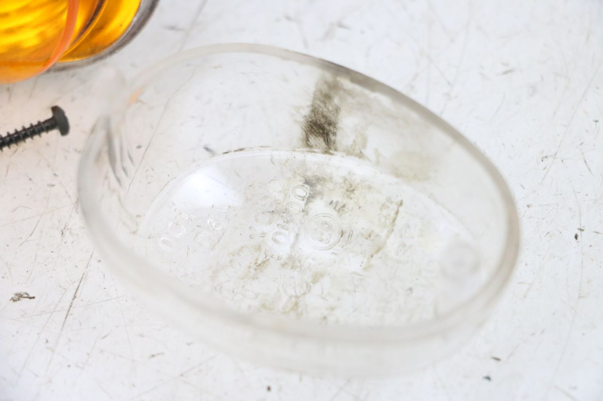 photo de DELANTERO IZQUIERDO LENTE INTERMITENTE YAMAHA BW'S EASY 50 (2013 - 2016) - Primer plano técnico