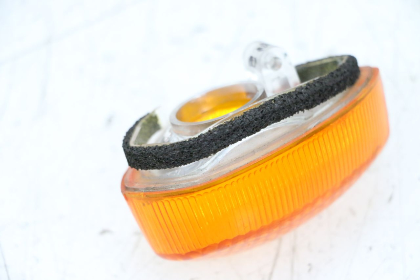 photo de DELANTERO IZQUIERDO LENTE INTERMITENTE YAMAHA TDM ABS 900 (2002 - 2014) - Otra perspectiva