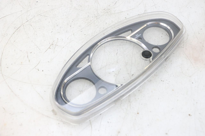 photo de VELOCIMETRO VASO SUZUKI BURGMAN 125 (2007 - 2014) - Primer plano técnico