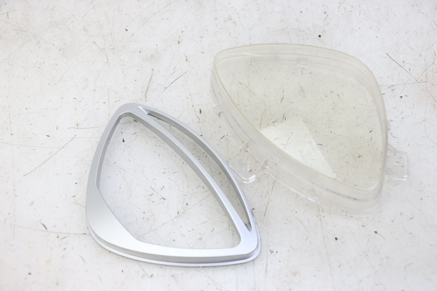 photo de VELOCIMETRO VASO JM MOTORS EVOLIS 4T 50 (2018 - 2022) - Detalles de los puntos de fijación