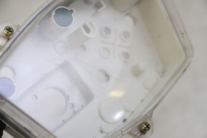 photo de CUENTA KILOMETROS PEUGEOT KISBEE 4T 50 (2018 - 2022) - Zoom estado de uso