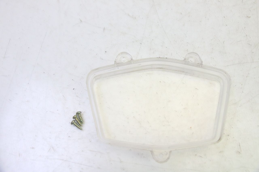 photo de CUENTA KILOMETROS PEUGEOT KISBEE 4T 50 (2018 - 2022) - Primer plano técnico