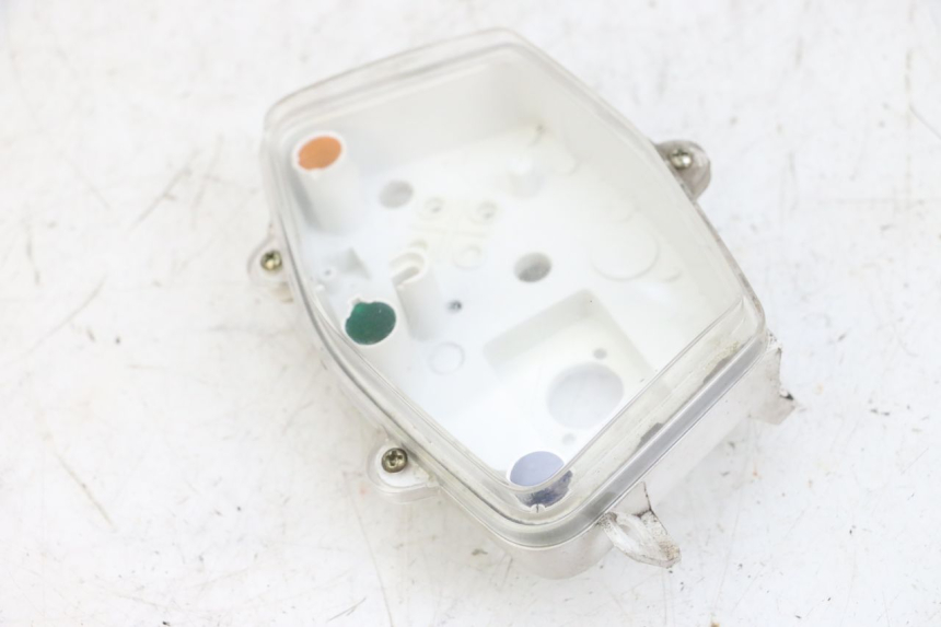 photo de CUENTA KILOMETROS PEUGEOT KISBEE 4T 50 (2018 - 2022) - Detalles de los puntos de fijación