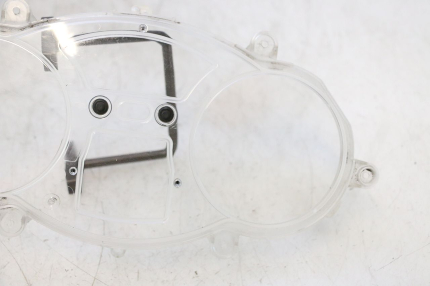 photo de VELOCIMETRO VASO PIAGGIO MP3 125 (2006 - 2014) - Detalles de los puntos de fijación