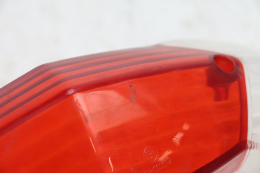 photo de CUBIERTA DE LUZ TRASERA PEUGEOT KISBEE 2T 50 (2010 - 2017) - Primer plano técnico