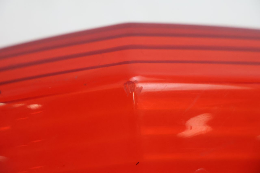 photo de LUZ FRENO PEUGEOT KISBEE 4T 50 (2010 - 2017) - Primer plano técnico