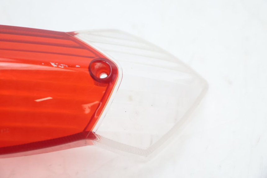 photo de LUZ FRENO PEUGEOT KISBEE 4T 50 (2010 - 2017) - Detalles de los puntos de fijación