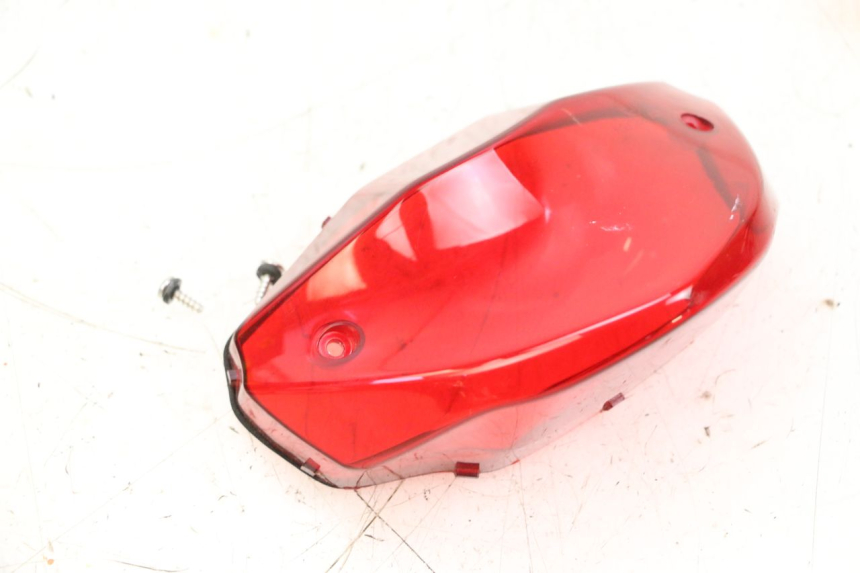 photo de CUBIERTA DE LUZ TRASERA SYM ORBIT 2 4T 50 (2008 - 2017) - Primer plano técnico