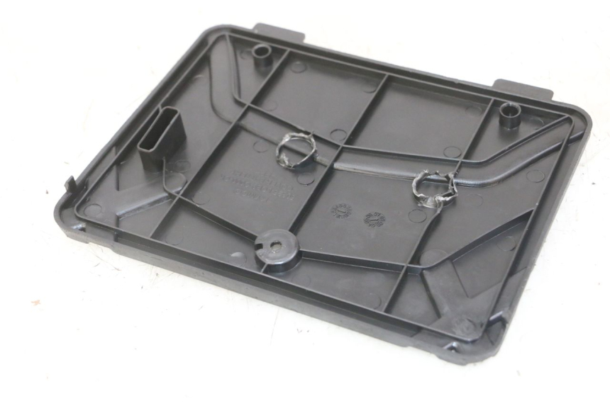 photo de TAPA DE BATERÍA KYMCO AGILITY 4T 50 (2005 - 2018) - Detalle de la pieza