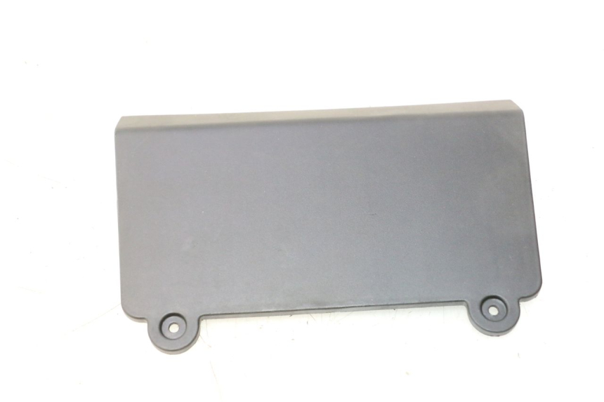 photo de TAPA BATERIA KYMCO AGILITY CITY 16P 125 (2015 - 2024) - Detalle de la pieza