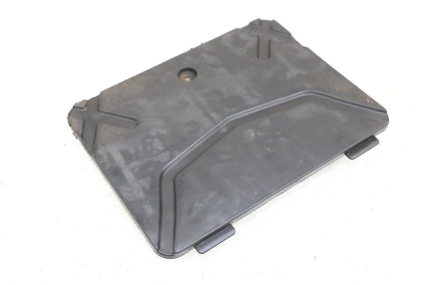 photo de TAPA BATERIA KYMCO AGILITY PREMIUM 50 (2007 - 2010) - Vista principal