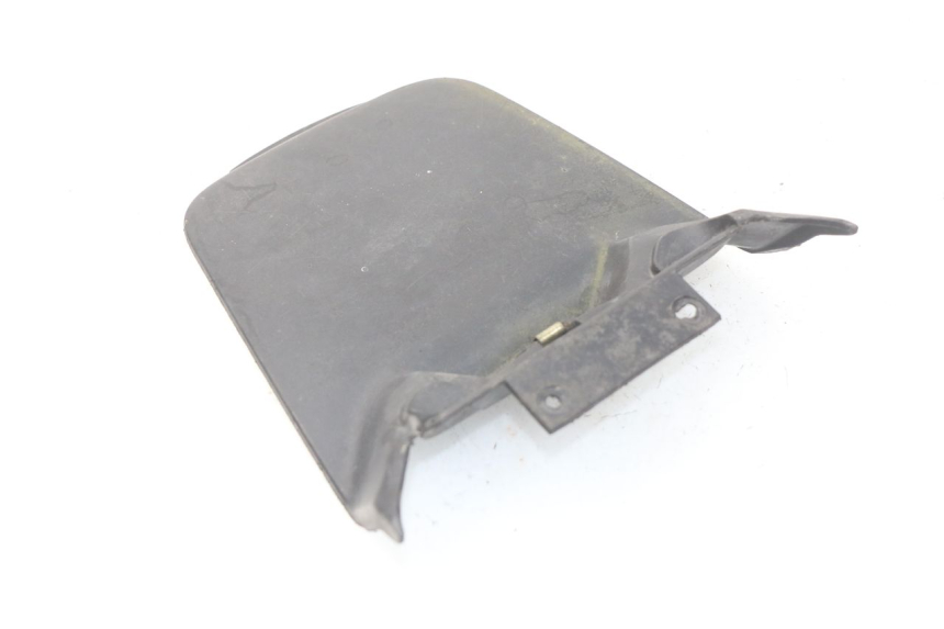 photo de TAPA DE LA BATERíA MBK BOOSTER SPIRIT 50 (2004 - 2017) - Zoom estado de uso