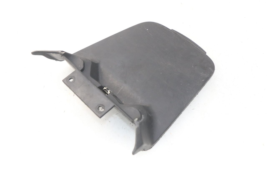 photo de TAPA DE BATERÍA MBK BOOSTER SPIRIT NAKED 50 (2004 - 2017) - Zoom estado de uso