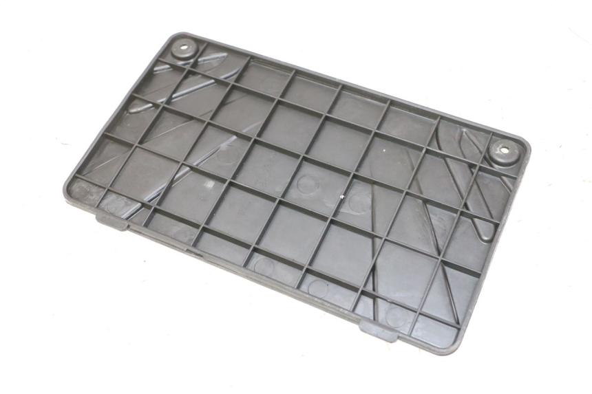 photo de TAPA BATERIA MOTRON BREEZY 4T 50 (2021 - 2025) - Zoom estado de uso