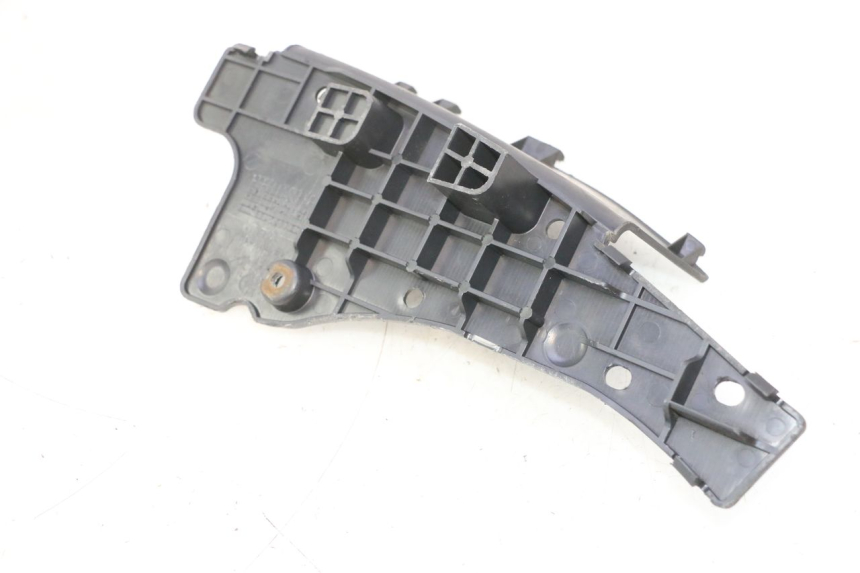 photo de TAPA DE BATERÍA SUZUKI BURGMAN 125 (2007 - 2014) - Otra perspectiva