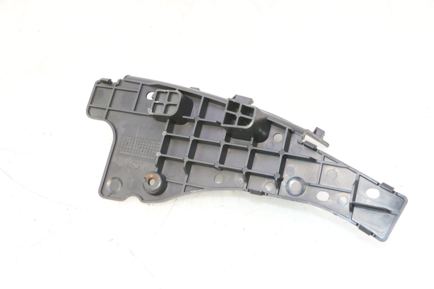 photo de TAPA DE BATERÍA SUZUKI BURGMAN 125 (2007 - 2014) - Detalle de la pieza