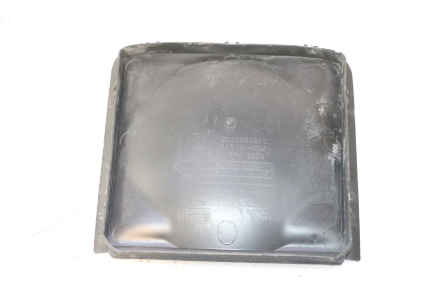 photo de TAPA BATERIA PEUGEOT CITYSTAR 125 (2011 - 2017) - Otra perspectiva