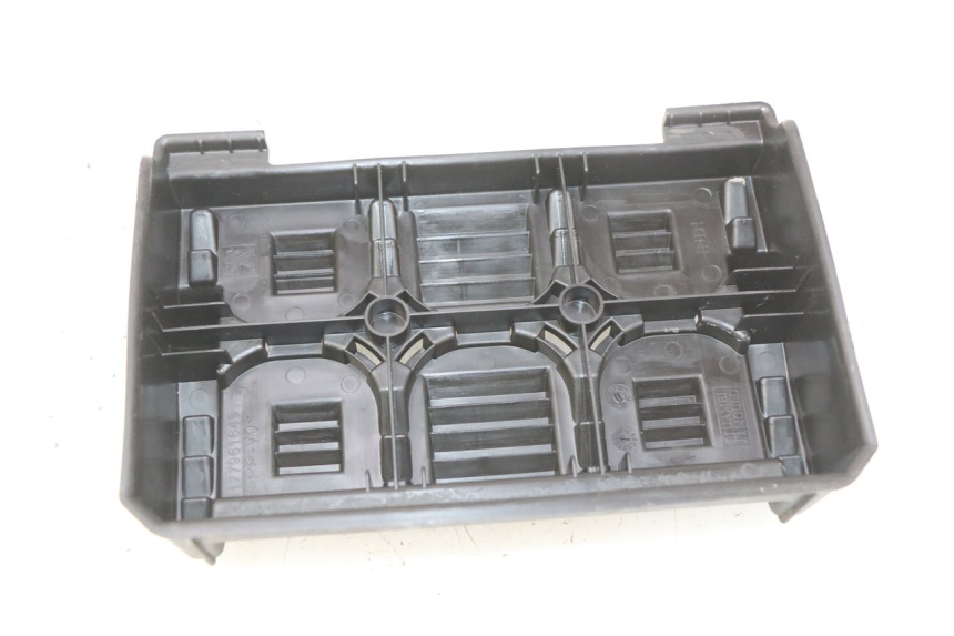 photo de TAPA DE LA BATERíA PEUGEOT E-VIVACITY 1 (2012 - 2018) - Detalle de la pieza