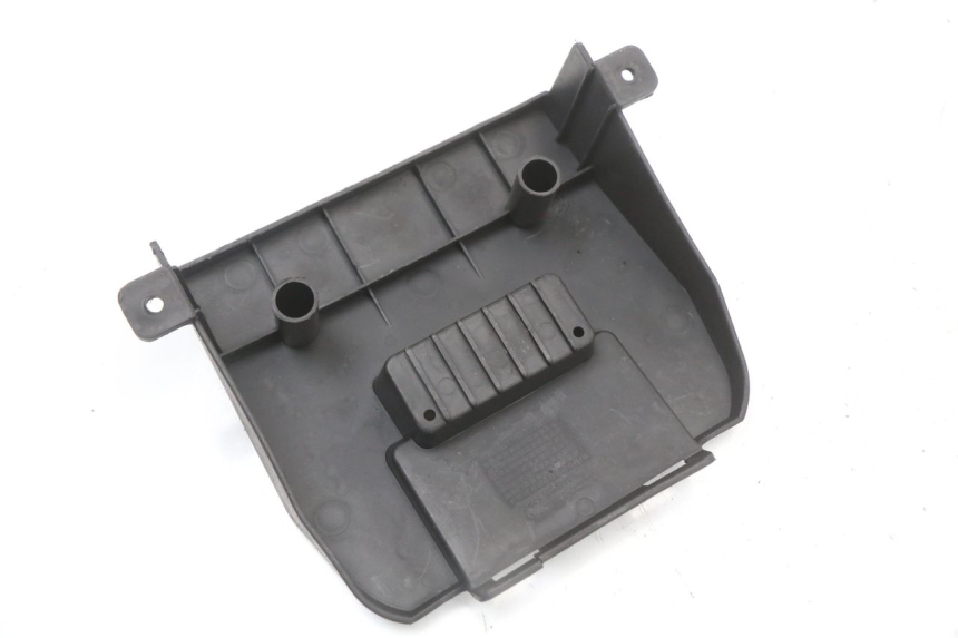 photo de TAPA BATERIA LONGJIA EASY MAX 125 (2020 - 2024) - Zoom estado de uso