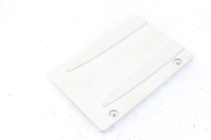 photo de TAPA BATERIA EUROCKA RETRO 50 (2007 - 2014) - Detalle de la pieza