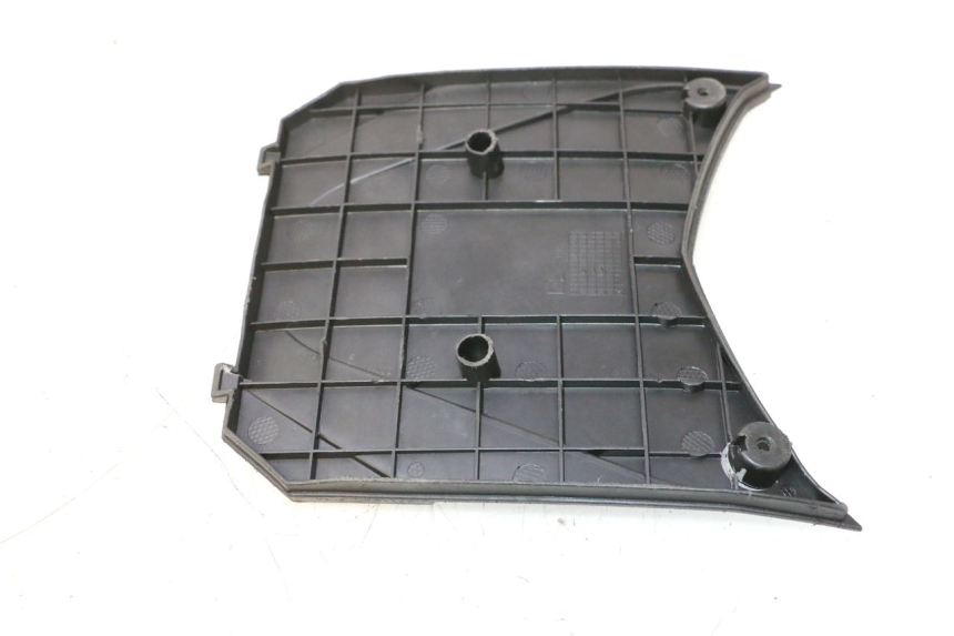 photo de TAPA DE BATERÍA JM MOTORS EVOLIS 4T 50 (2018 - 2022) - Detalle de la pieza