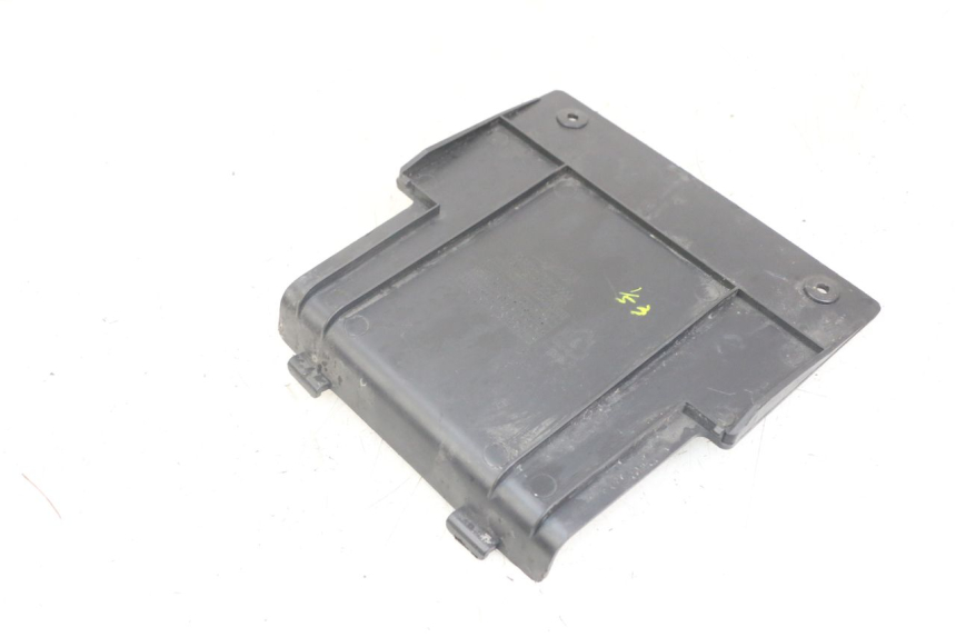 photo de TAPA DE BATERÍA SYM FIDDLE 3 III 125 (2014 - 2020) - Zoom estado de uso