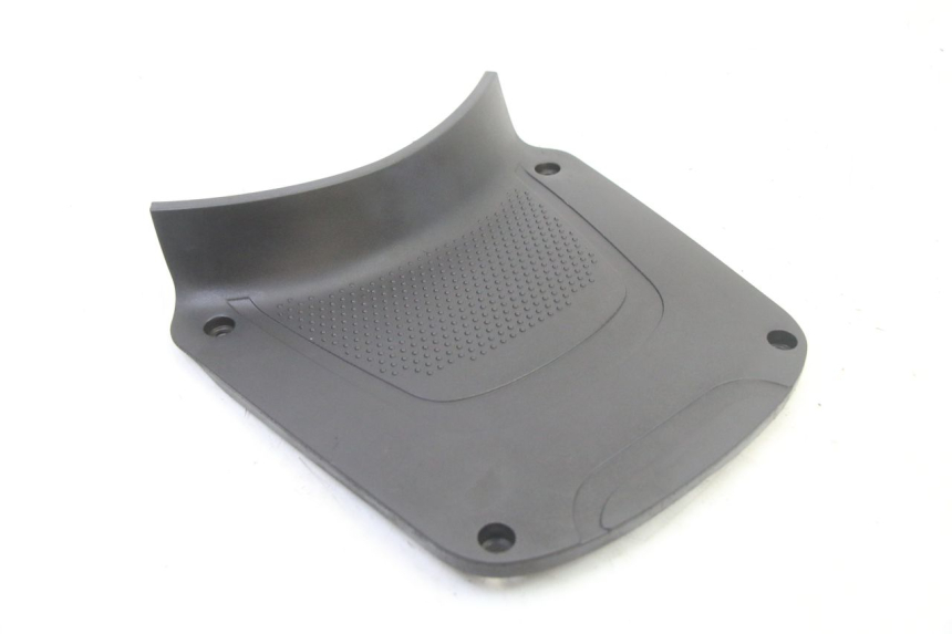 photo de TAPA DE BATERÍA SYM FIDDLE 3 III 125 (2014 - 2020) - Detalle de la pieza