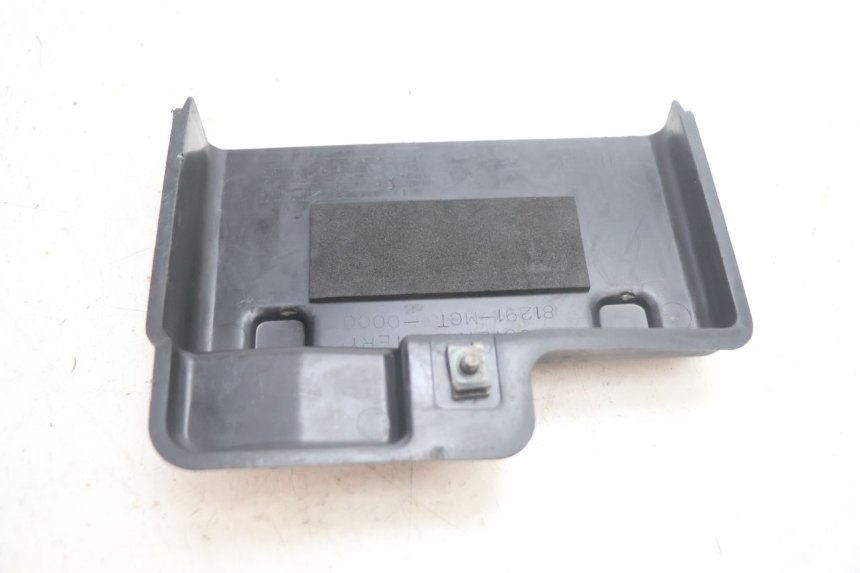 photo de TAPA BATERIA HONDA FJS SILVER WING SILVERWING 400 (2005 - 2008) - Otra perspectiva
