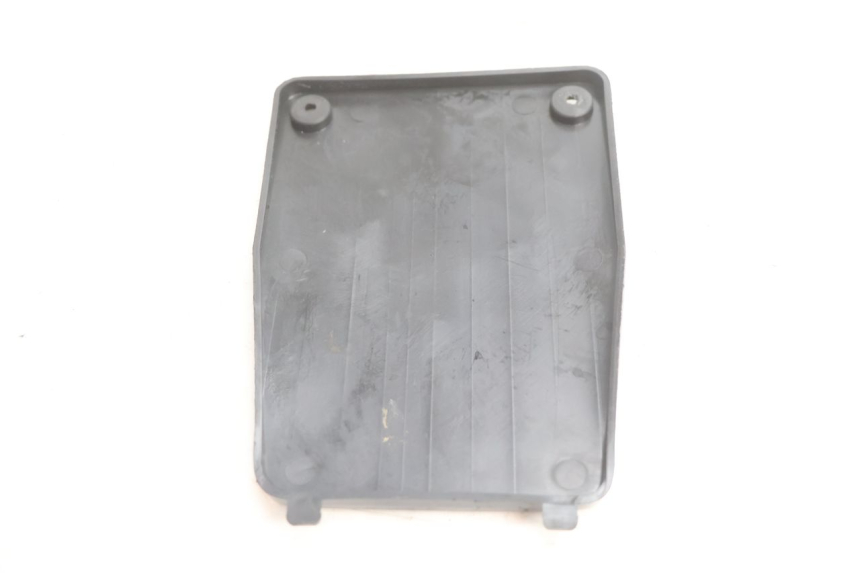 photo de TAPA BATERIA VASTRO GP 2T 50 (2013 - 2017) - Otra perspectiva