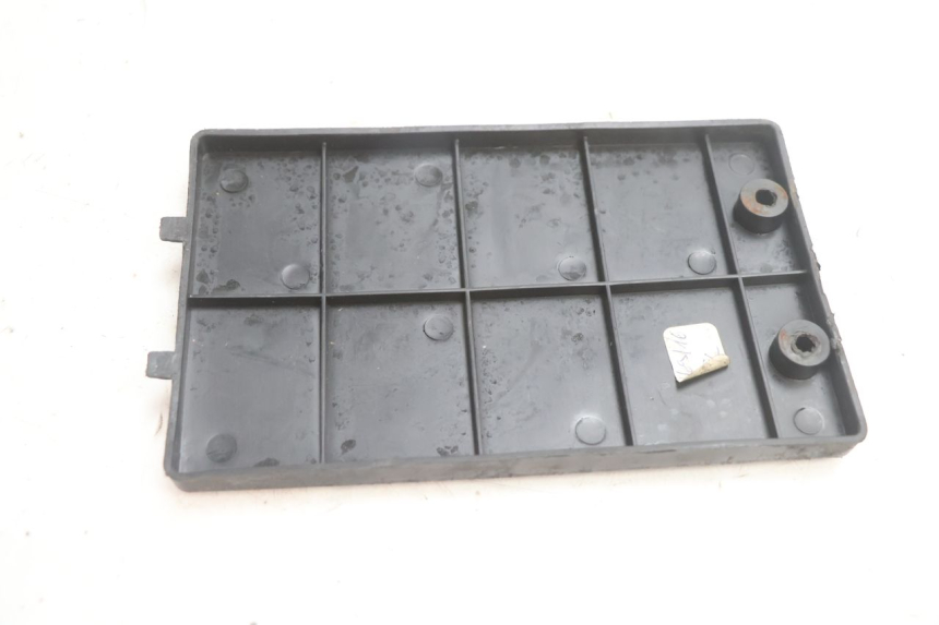 photo de TAPA BATERIA RIDE JUMP 2T 50 (2012 - 2017) - Primer plano técnico