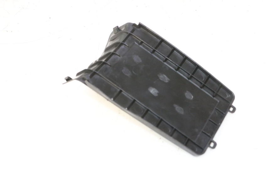 photo de TAPA BATERIA PEUGEOT KISBEE 4T 50 (2023 - 2026) - Vista general del producto