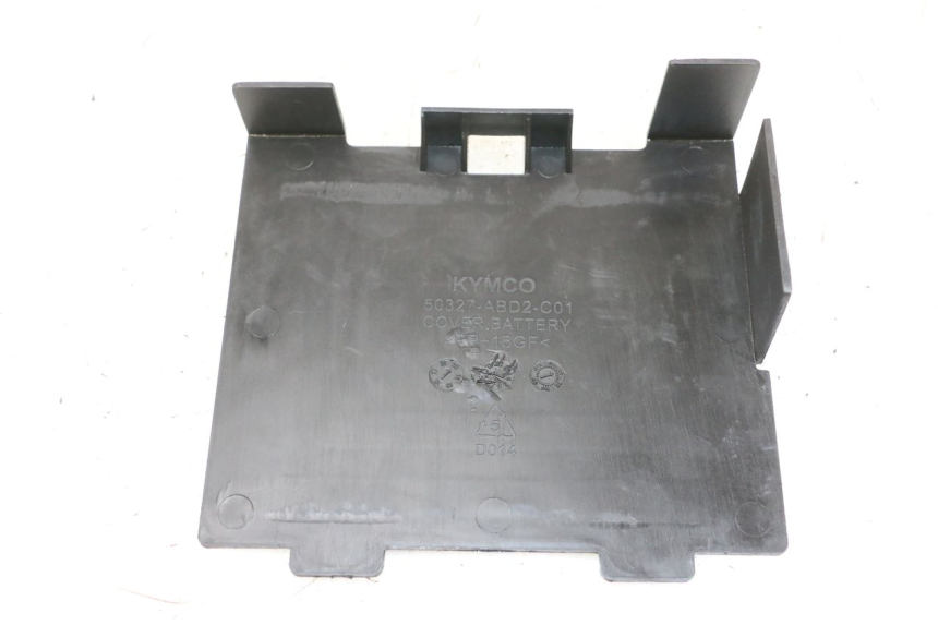 photo de TAPA DE BATERÍA KYMCO X-TOWN XTOWN 125 (2016 - 2021) - Zoom estado de uso
