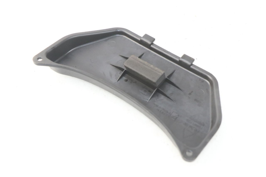 photo de TAPA DE BATERÍA PIAGGIO LIBERTY IGET 4T 50 (2015 - 2020) - Detalle de la pieza