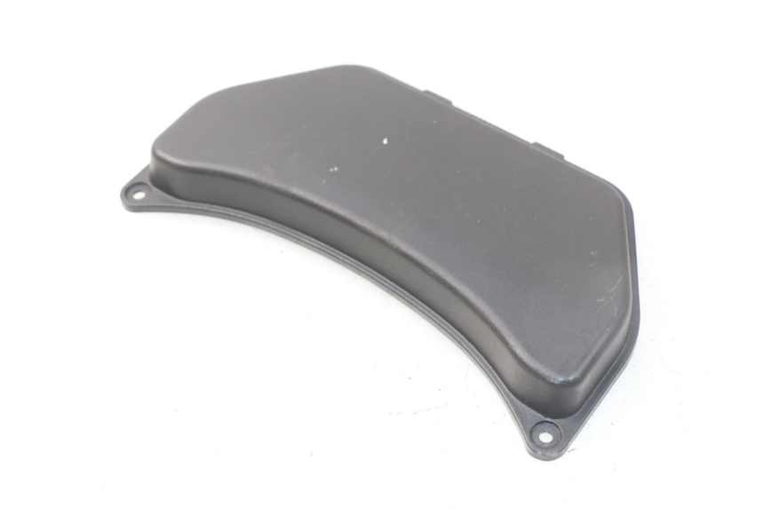 photo de TAPA DE BATERÍA PIAGGIO LIBERTY IGET 4T 50 (2015 - 2020) - Zoom estado de uso