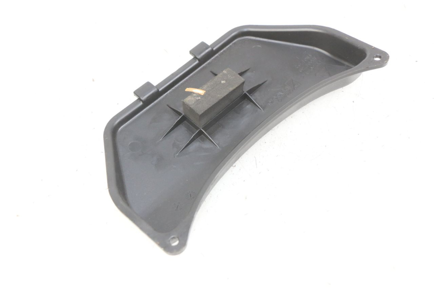 photo de TAPA DE BATERÍA PIAGGIO LIBERTY IGET 4T 50 (2015 - 2020) - Detalle de la pieza