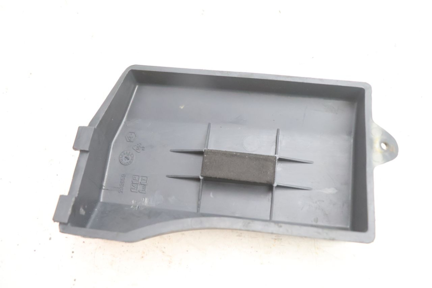 photo de TAPA BATERIA PIAGGIO LIBERTY 125 (1998 - 2008) - Zoom estado de uso