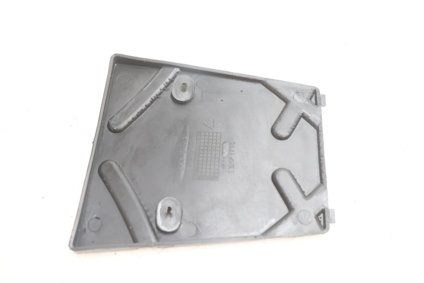photo de TAPA BATERIA LONGJIA LJ50QT 8M 2T 50 (2010 - 2017) - Otra perspectiva