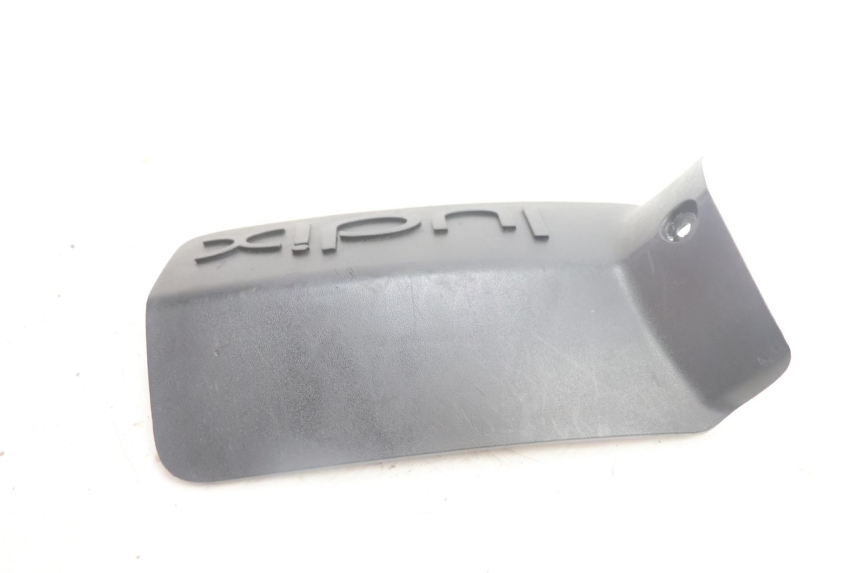 photo de TAPA DE LA BATERíA PEUGEOT LUDIX 50 (2005 - 2007) - Zoom estado de uso