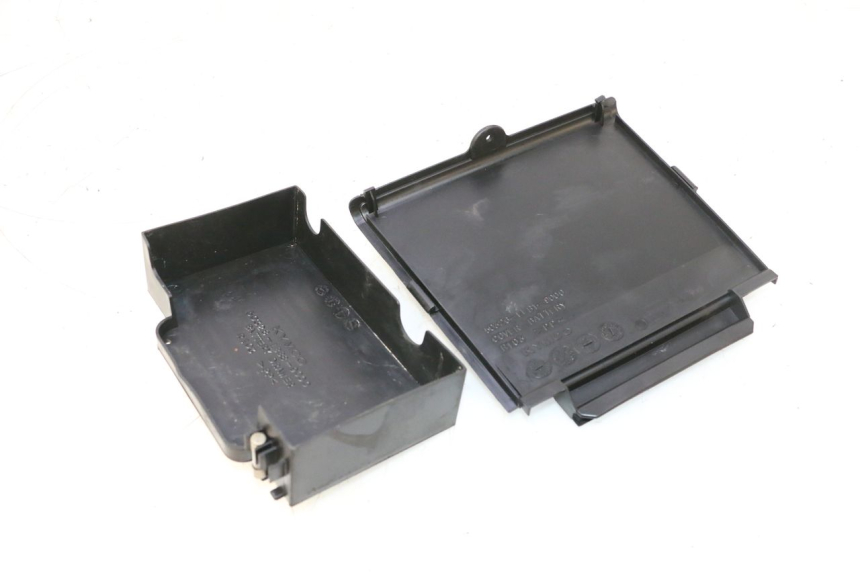 photo de TAPA BATERIA KYMCO MOVIE S 125 (2009 - 2018) - Detalle de la pieza