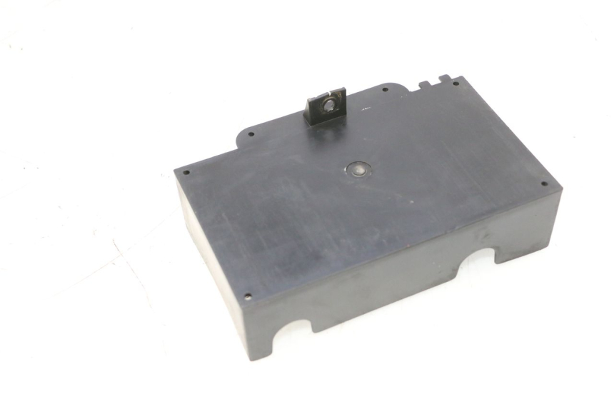 photo de TAPA BATERIA KYMCO MOVIE S 125 (2009 - 2018) - Marcados y referencias originales