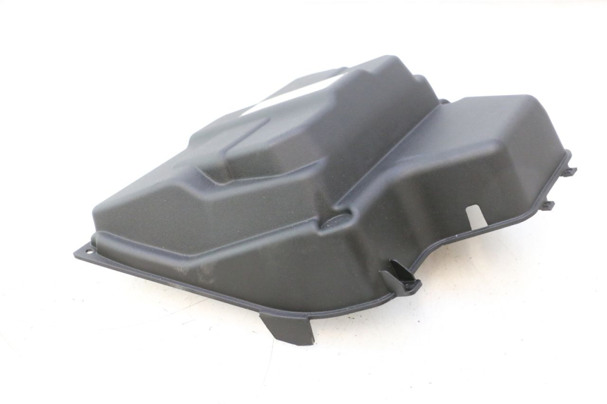 photo de TAPA BATERIA PIAGGIO MP3 HPE 530 (2022 - 2026) - Detalles de los puntos de fijación