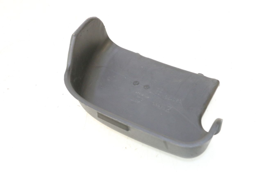 photo de TAPA BATERIA PIAGGIO MP3 LT 300 (2010 - 2016) - Zoom estado de uso