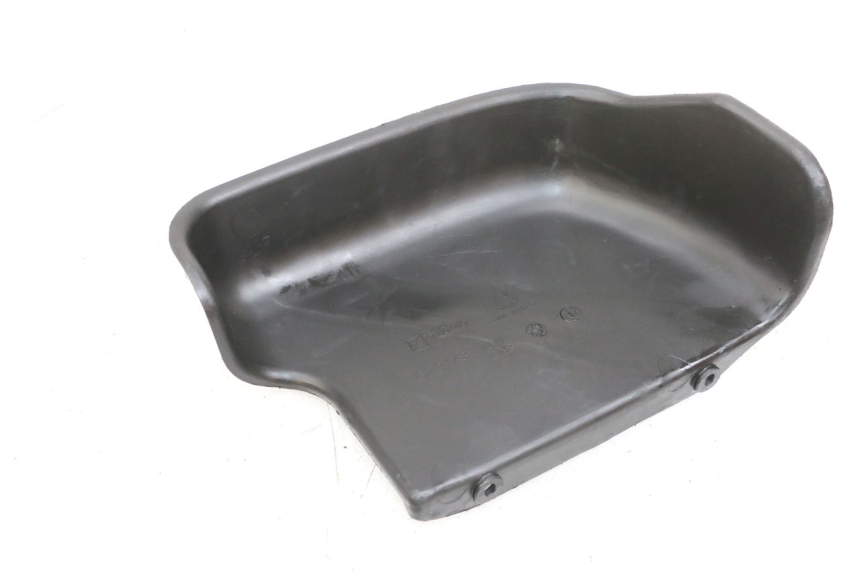 photo de TAPA BATERIA PIAGGIO MP3 RL 250 (2006 - 2010) - Zoom estado de uso