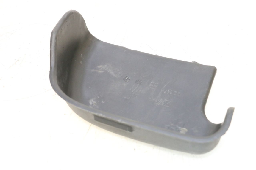 photo de TAPA BATERIA PIAGGIO MP3 RL 250 (2006 - 2010) - Otra perspectiva