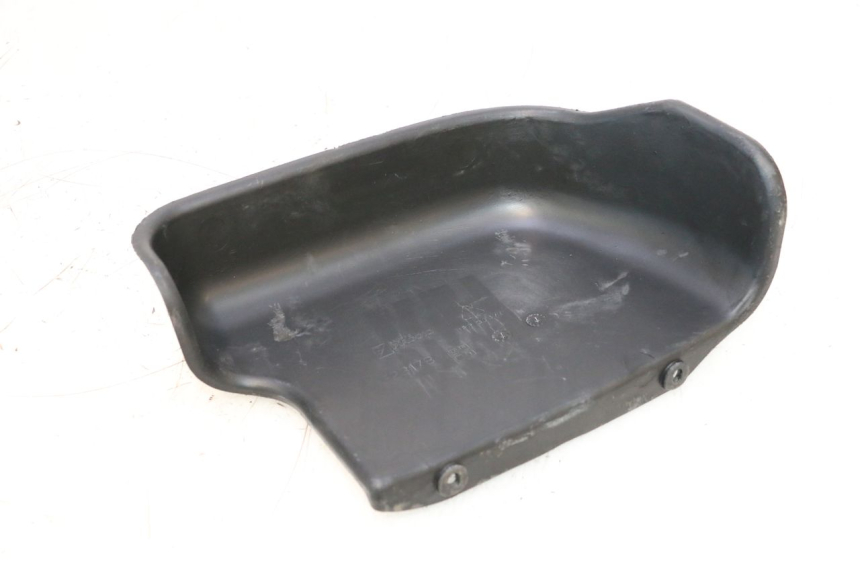 photo de TAPA BATERIA PIAGGIO MP3 RL 250 (2006 - 2010) - Primer plano técnico