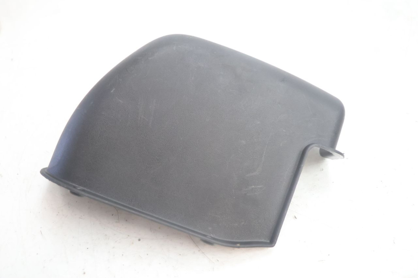 photo de TAPA BATERIA PIAGGIO MP3 500 (2011 - 2015) - Zoom estado de uso
