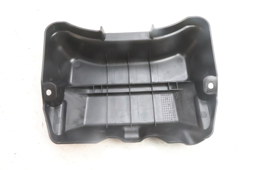 photo de TAPA BATERIA YAMAHA N-MAX NMAX 125 (2021 - 2024) - Zoom estado de uso