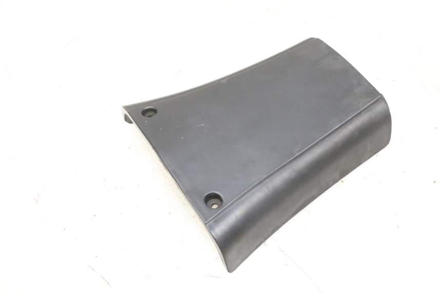 photo de TAPA BATERIA JM MOTORS OLDIES GT 4T 50 (2018 - 2025) - Zoom estado de uso